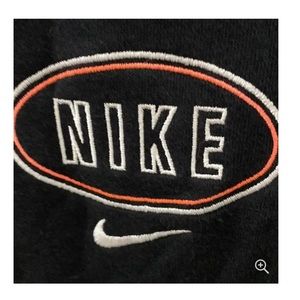 Women Size SMALL Nike block
